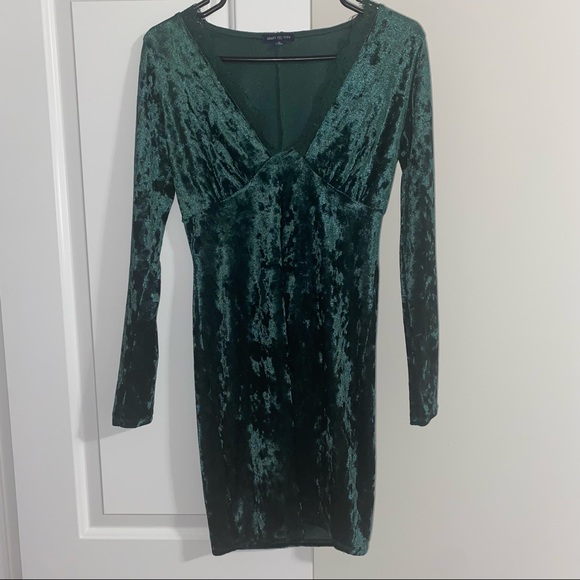 Velour Deep Green Long-Sleeved Mini Dress - Picture 7 of 14